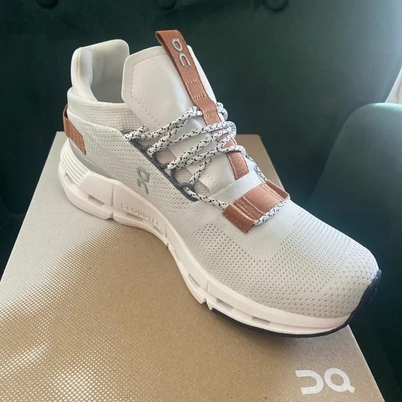 ON Cloudnova Women Shoes White/Pearl - Picture 3 of 10